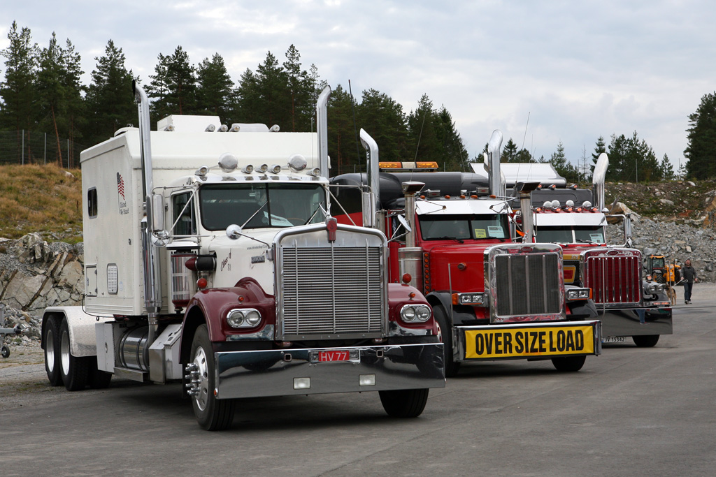 Store trucks med gevaldige afgangsrør.
(Foto: Motorsporten.dk)